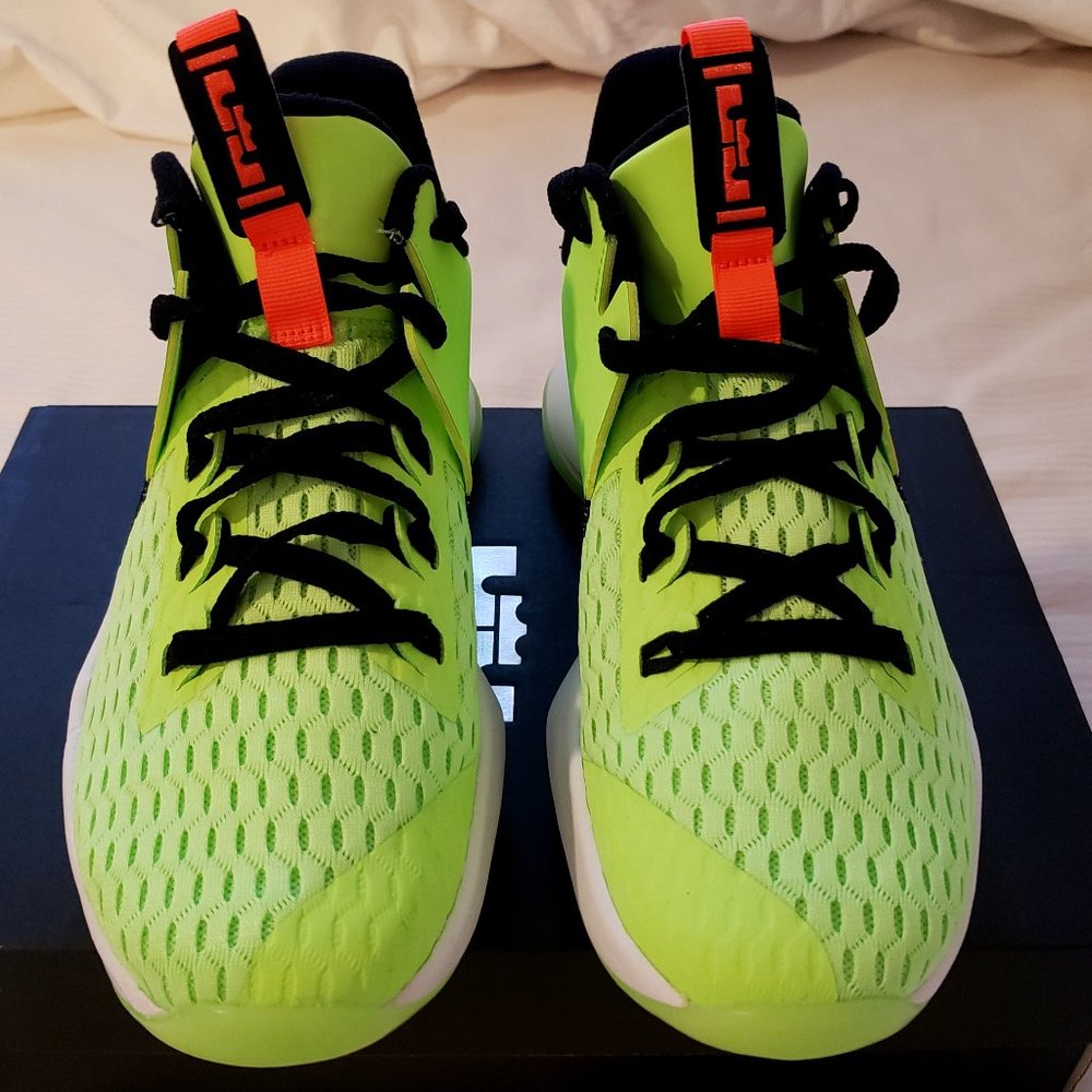 --Sold--Nike Lebron Witness V Shoes Lime Glow Black Men's 8.5/ Women's10